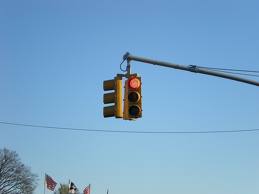 Traffic Lights Send Confusing Messages at Brooklyn Intersection