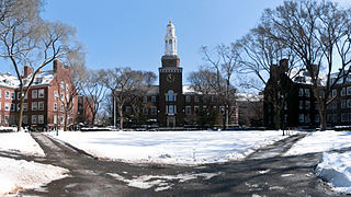 Picture of the east quad of Brooklyn College. Photo by Gabriel Liendo