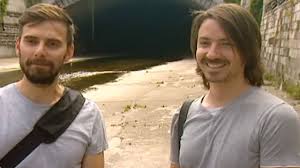 Mischa Leinkauf and Matthias Wermke claim to have replaced American flags with white ones on the Brooklyn Bridge