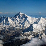 512px-Mount_Everest_as_seen_from_Drukair2_PLW_edit