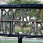 Brooklyn_botanic_garden_fragrance_garden_gate