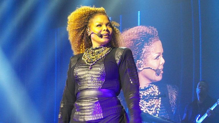 JanetJacksonUnbreak_1792_(22850172070)