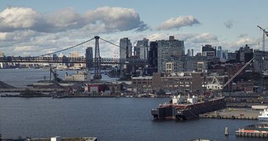 New Yorkers Cruising to the Brooklyn Navy Yard New Yorkers Cruising to the Brooklyn Navy Yard
