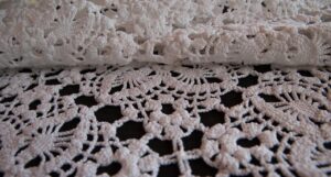 lace-2516482_1280